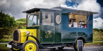 Gentle Digestion: The Top Dog Foods for Sensitive Stomachs and Diarrhea Relief