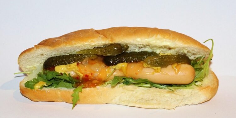 Guava Goodness: Exploring the Benefits of Dogs Eating this Tropical Fruit